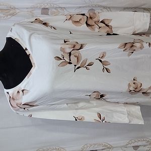 LuLaRoe Elizabeth tunic